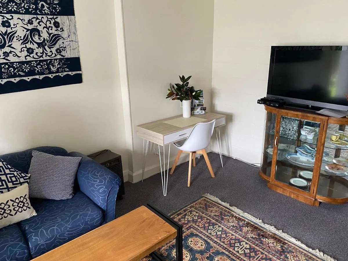 Private, Comfortable Studio. Wellington New Zealand